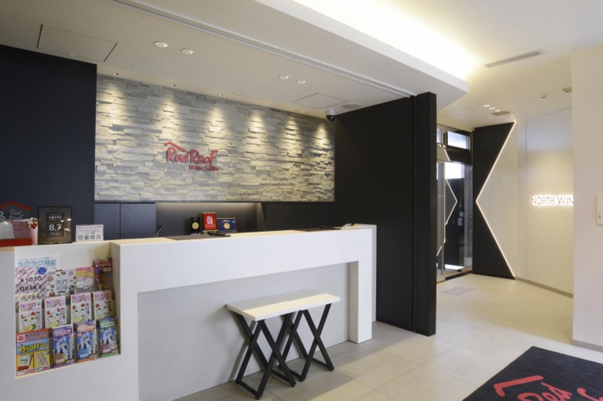 Red Roof Inn & Suites Osaka Namba Nipponbashi Екстериор снимка