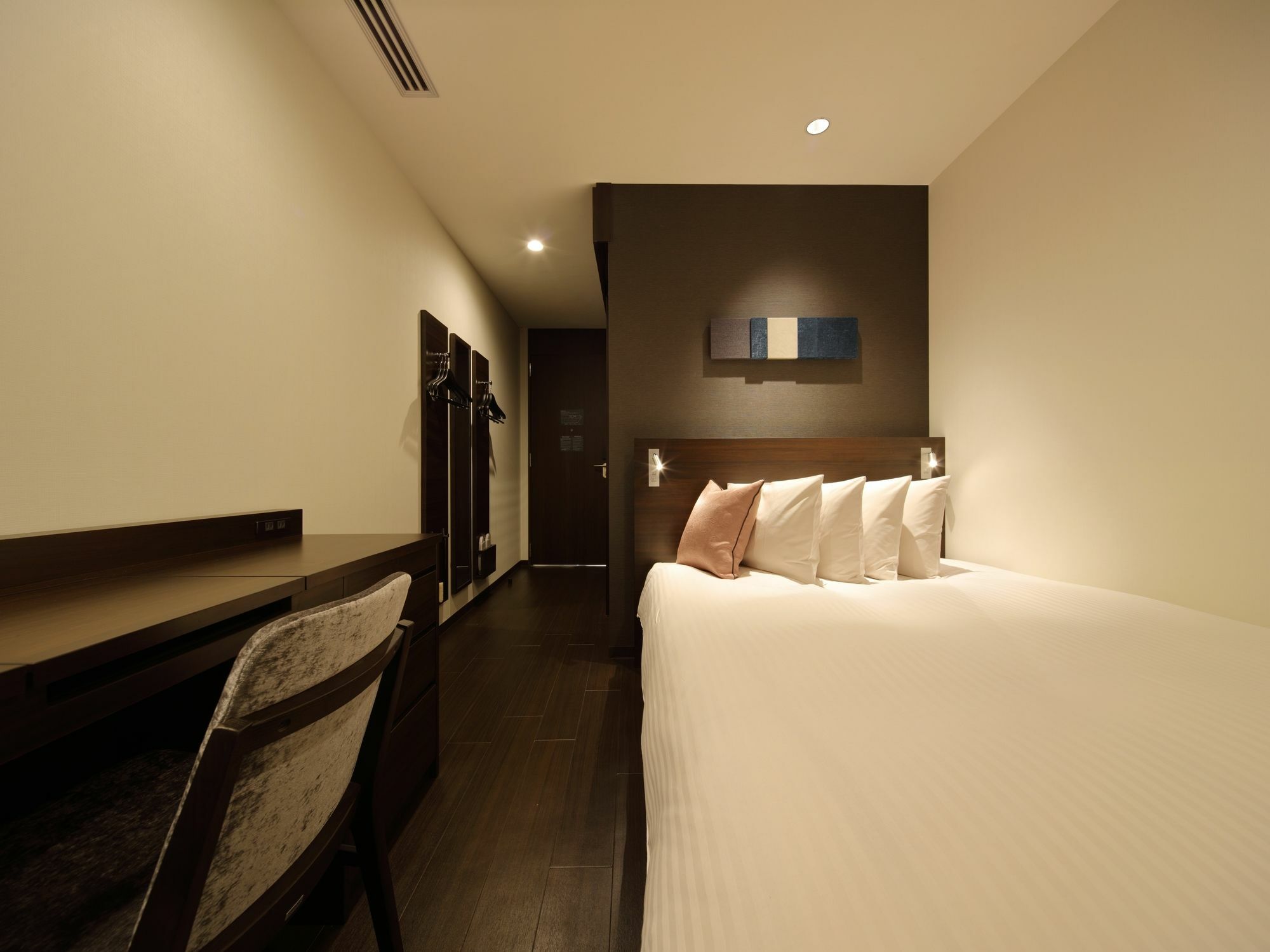 Red Roof Inn & Suites Osaka Namba Nipponbashi Екстериор снимка