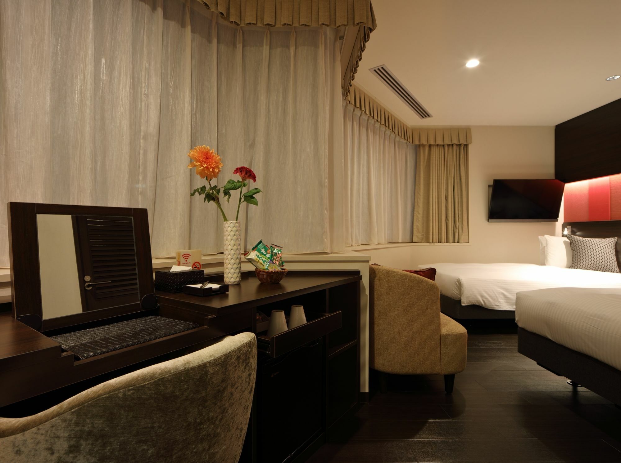 Red Roof Inn & Suites Osaka Namba Nipponbashi Екстериор снимка