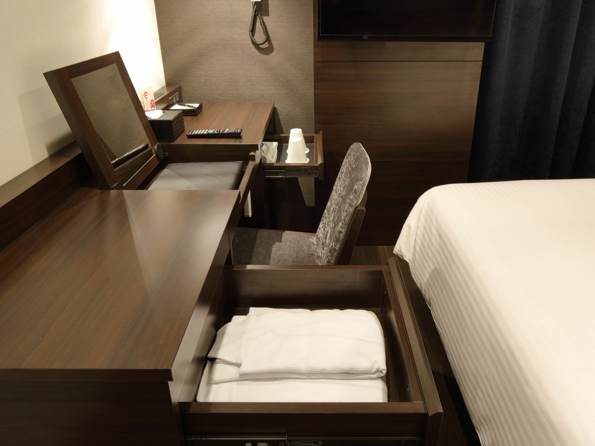 Red Roof Inn & Suites Osaka Namba Nipponbashi Екстериор снимка