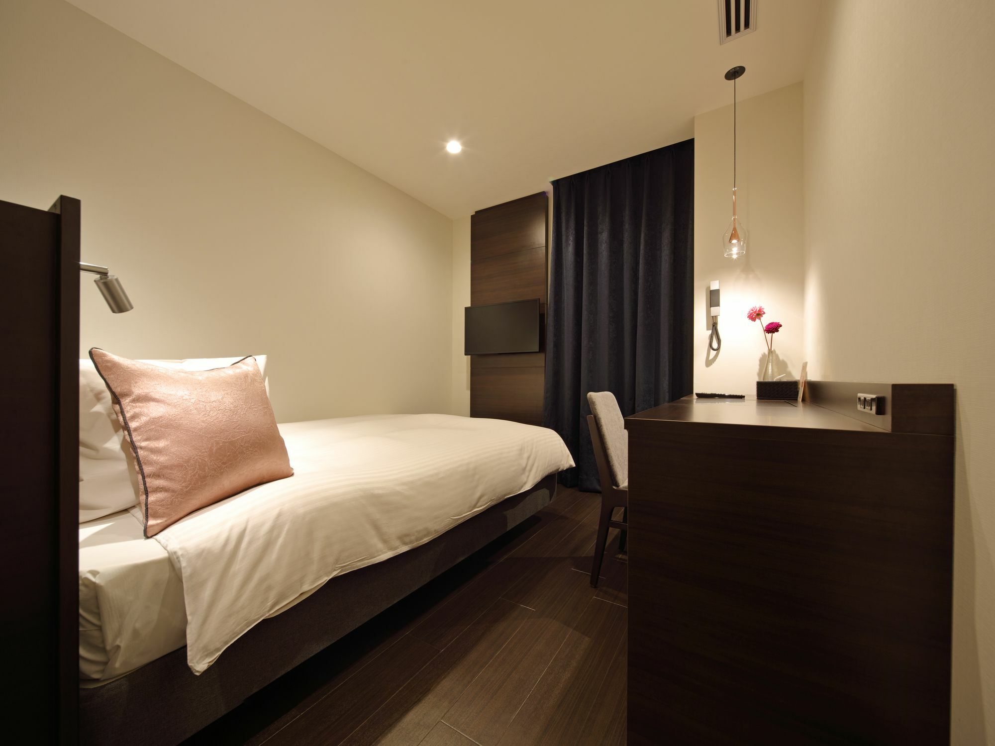 Red Roof Inn & Suites Osaka Namba Nipponbashi Екстериор снимка